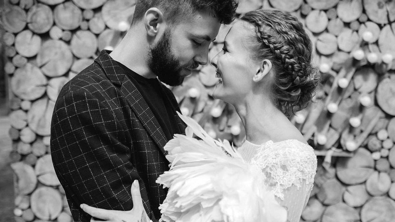 Alina's Unconventional Wedding Dress Choice: The Story of Peony
