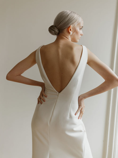 Open_back_wedding_gown