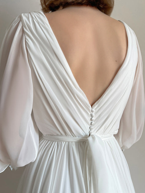 Vback_open_wedding_dress_buttoned_0