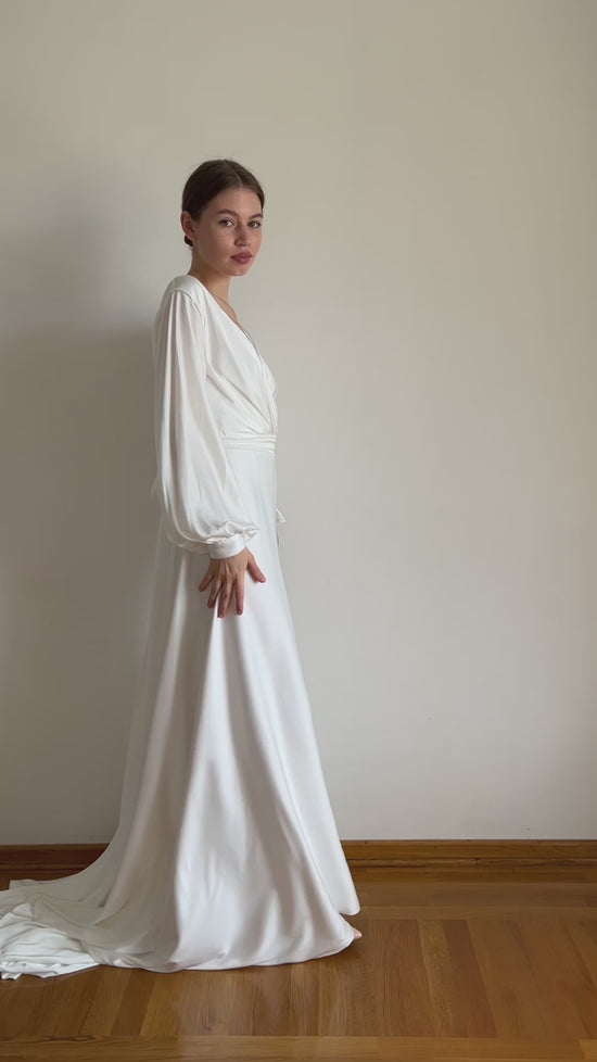 Robe de mariée à manches évêques