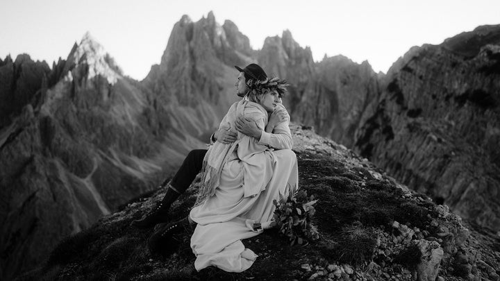 Anna's unique wedding gown: A story of finding the perfect fabric and designing something authentic