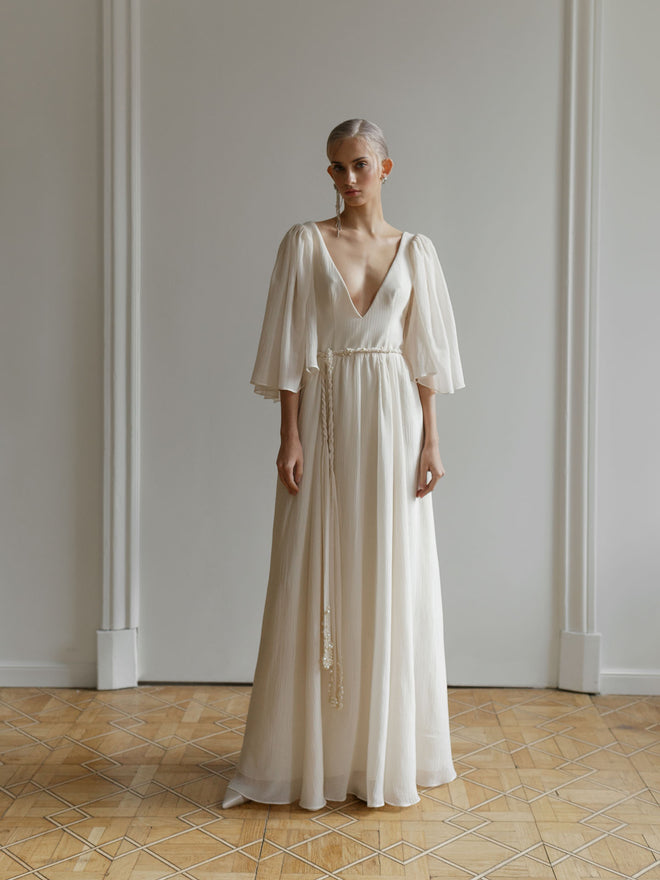 Ivory_chiffon_wedding_dress
