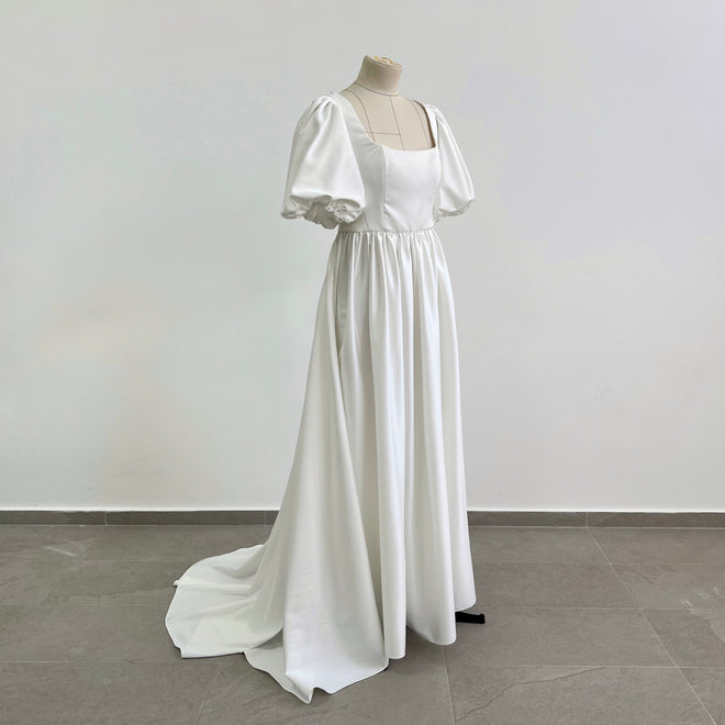 Robe de mariée en chiffon avec encolure carrée
