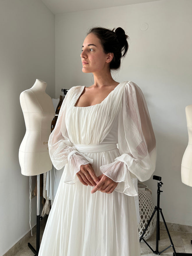 chiffon_wedding_dress_square_neck